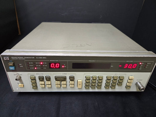 HP 8656B Signal Generator 0.1 - 990MHz [d1170608513]