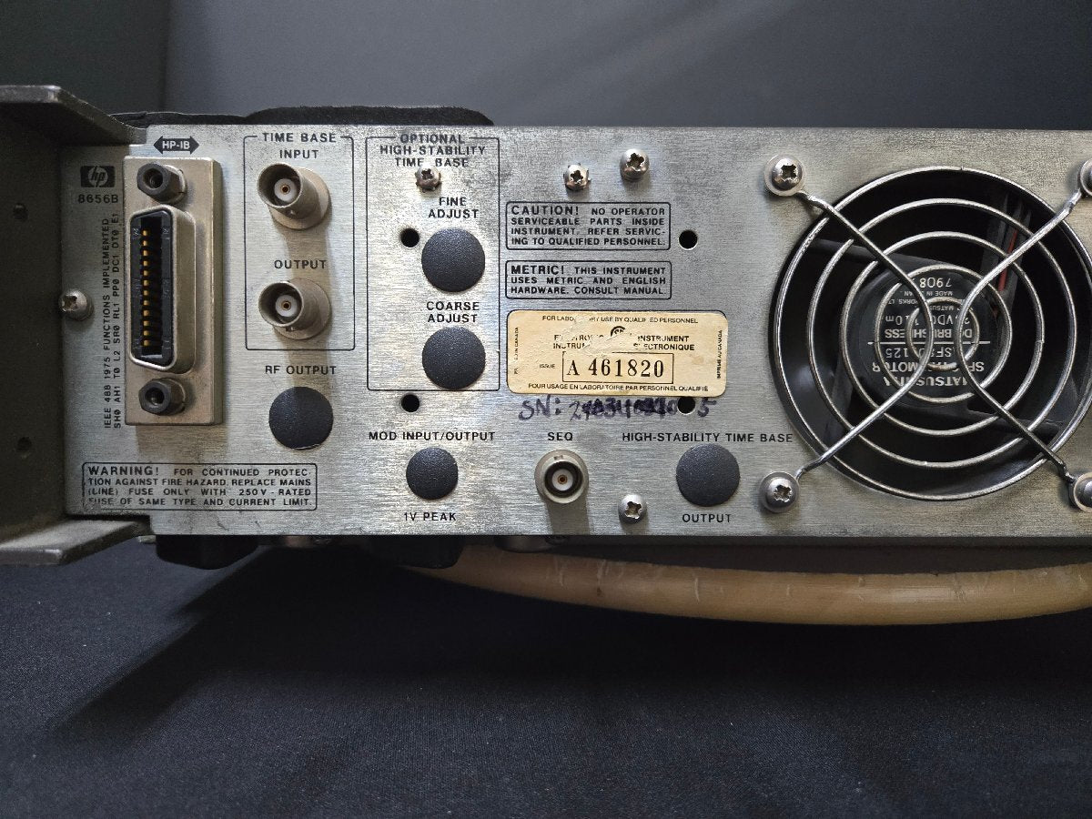 HP 8656B Signal Generator 0.1 - 990MHz [d1170608513]