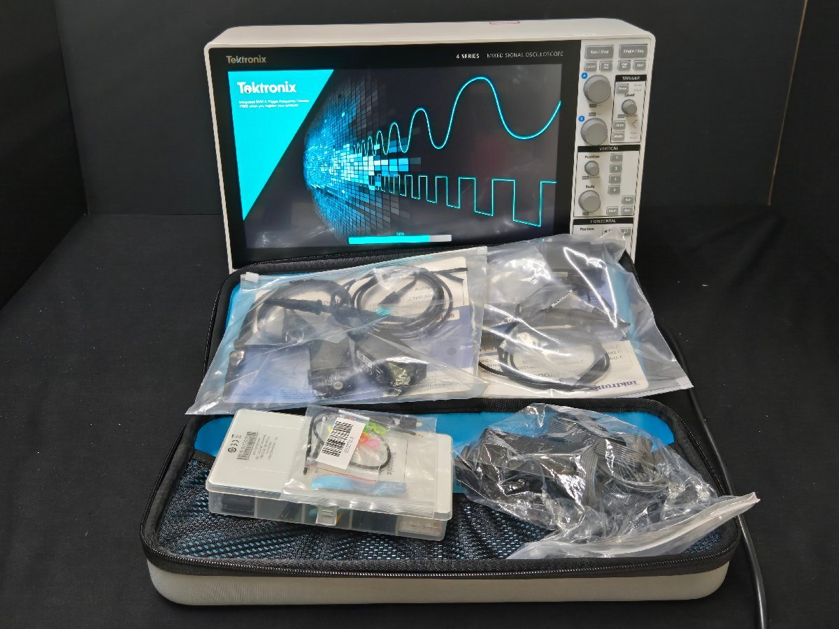 Tektronix MSO44 Mixed Signal Oscilloscope 500MHz 4ch 6.25GS/s [l1170651045]