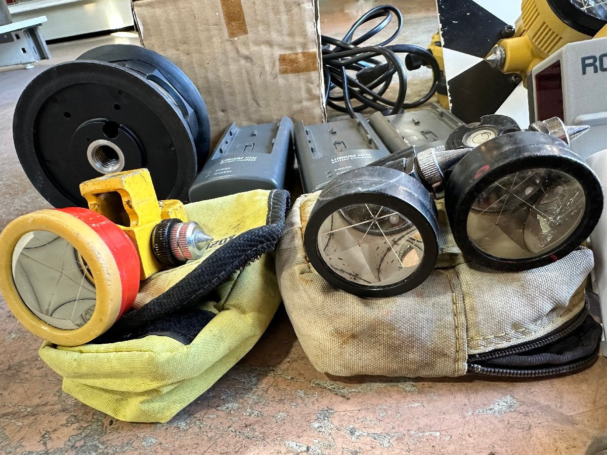 Topcon GPT-9000ACR Auto Collimation Pulse Total Station with DW-1 RC-3R [e1171533148]