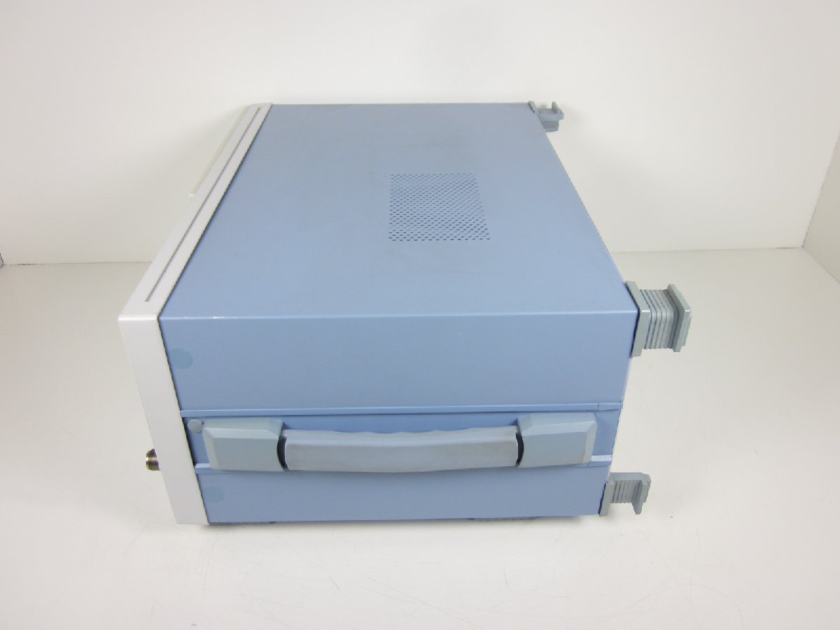 Yokogawa Electric VC3300 Wireless Testa Mobile Communication [e1172218626]