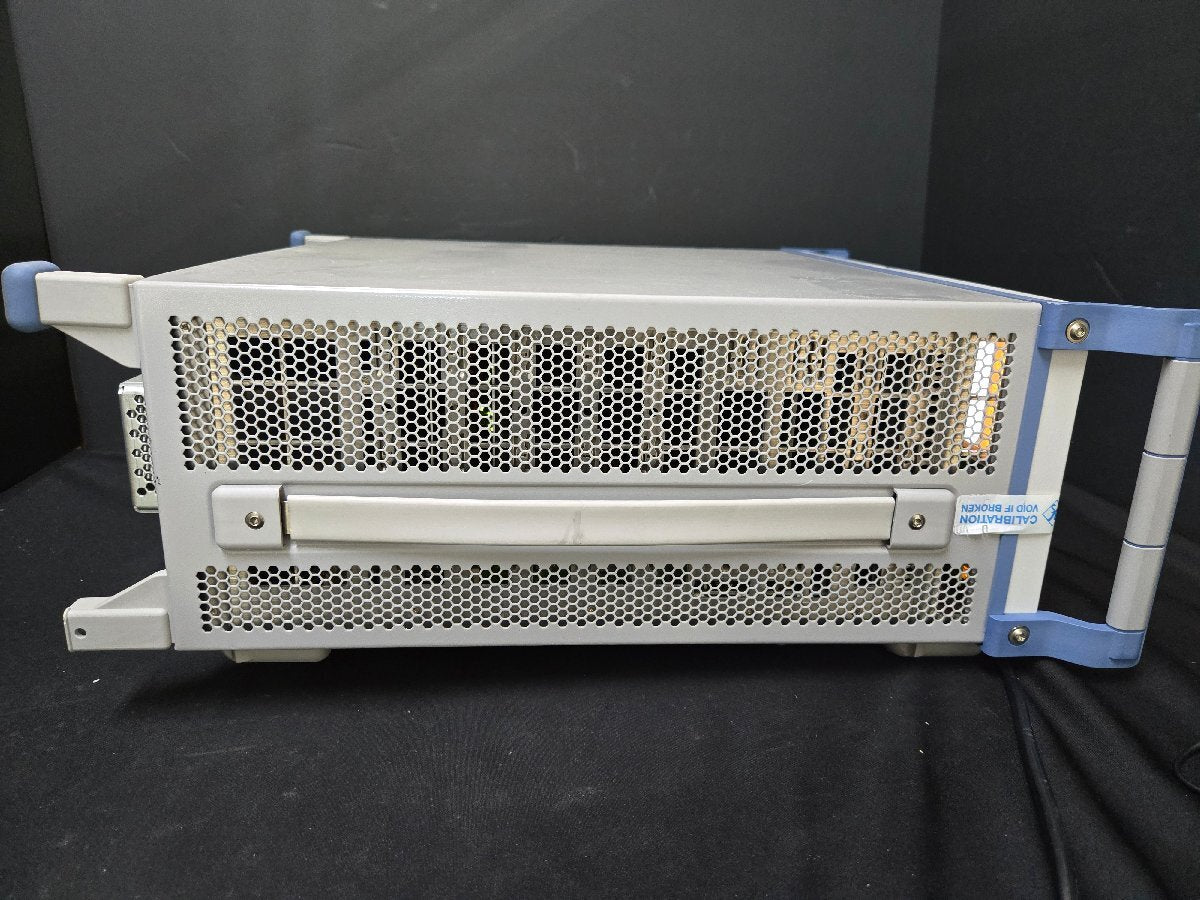 NBC CMW500 Wideband Radio Tester [v1172242361]