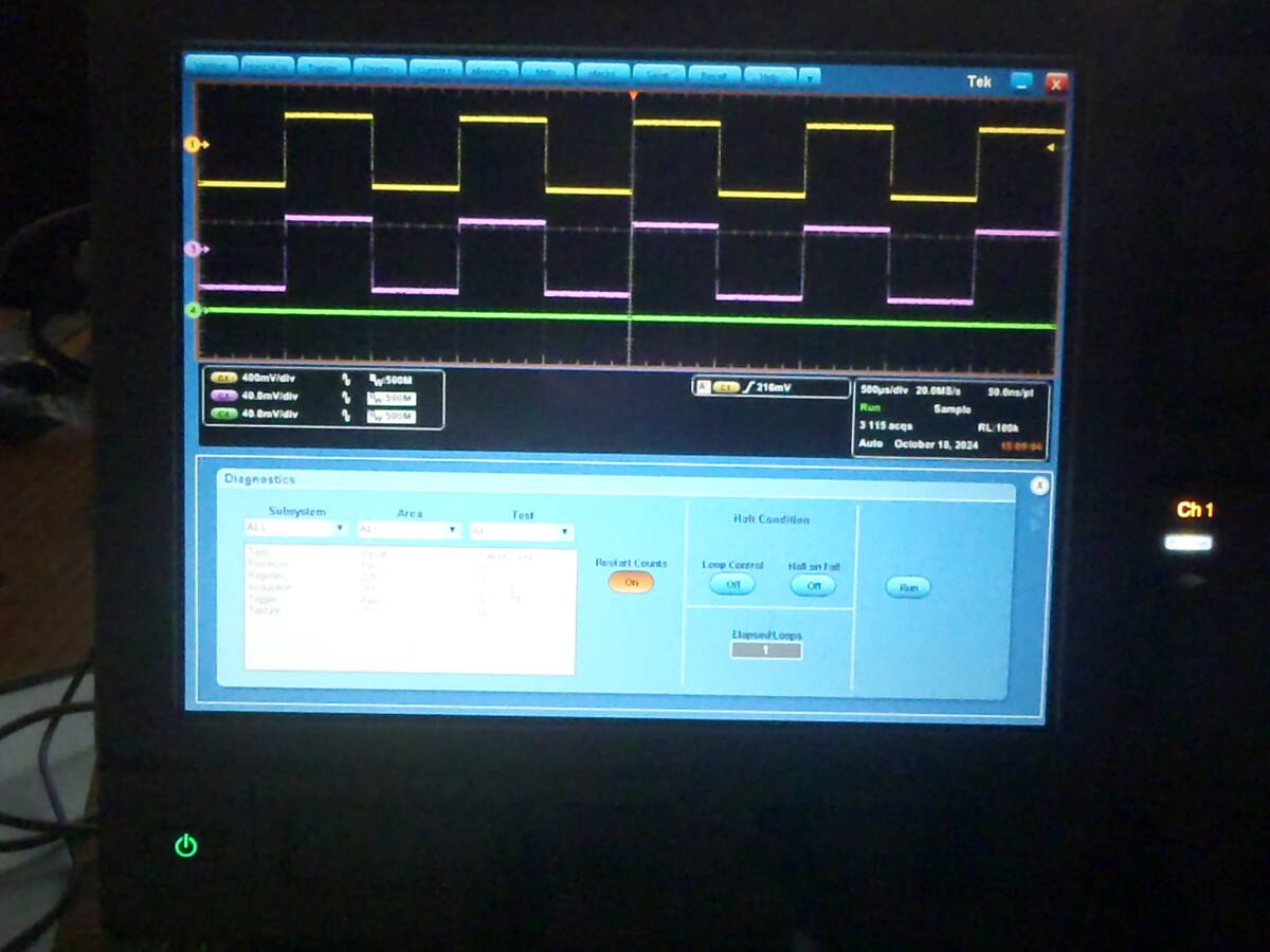 Tektronix DPO7104 Digital Oscilloscope [r1172841723]