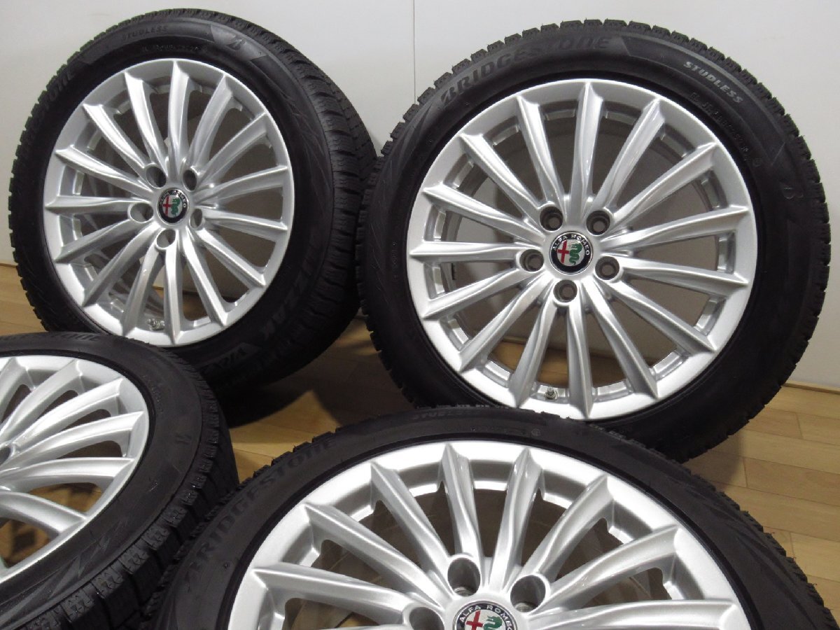 Alfa Romeo Giulia 7.5J+33 PCD110-5 Holes Genuine Wheels with Bridgestone VRX2 225/50R17 Studless Tires [x1173925061]