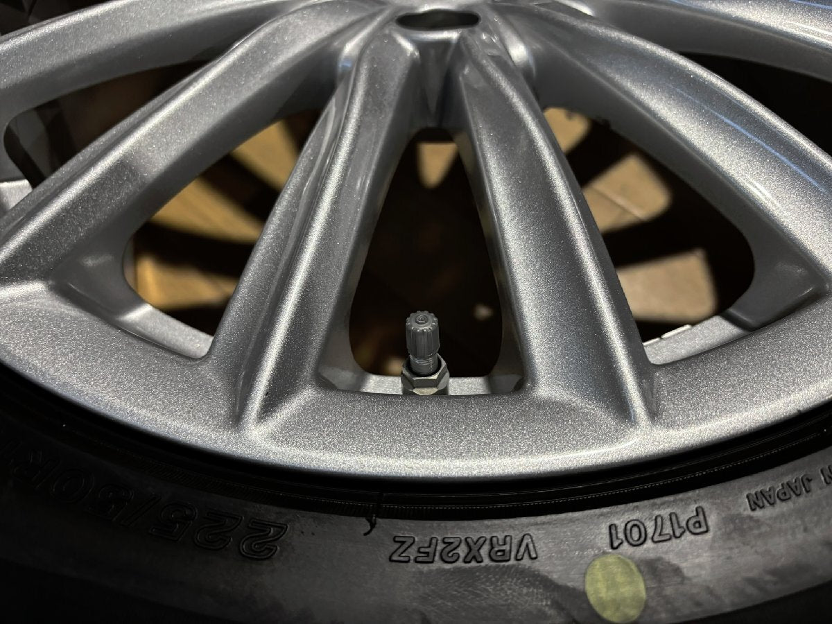 Alfa Romeo Giulia 7.5J+33 PCD110-5 Holes Genuine Wheels with Bridgestone VRX2 225/50R17 Studless Tires [x1173925061]