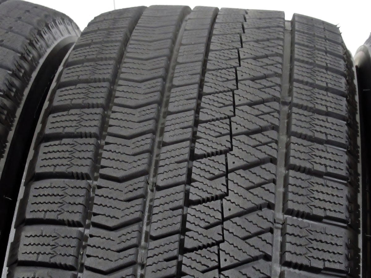 Alfa Romeo Giulia 7.5J+33 PCD110-5 Holes Genuine Wheels with Bridgestone VRX2 225/50R17 Studless Tires [x1173925061]