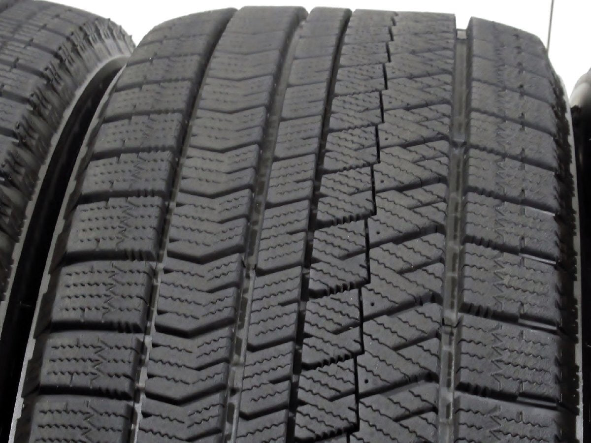 Alfa Romeo Giulia 7.5J+33 PCD110-5 Holes Genuine Wheels with Bridgestone VRX2 225/50R17 Studless Tires [x1173925061]