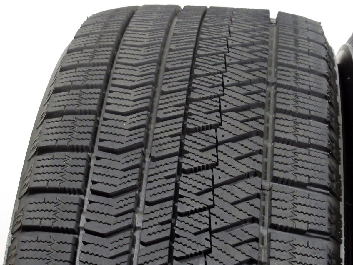 Alfa Romeo Giulia 7.5J+33 PCD110-5 Holes Genuine Wheels with Bridgestone VRX2 225/50R17 Studless Tires [x1173925061]