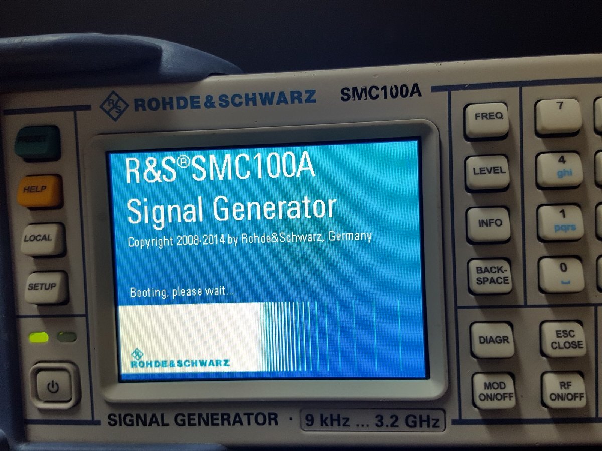 NBC R&S SMC100A Signal Generator 9 kHz to 3.2 GHz Opt. B103 [o1174035358]