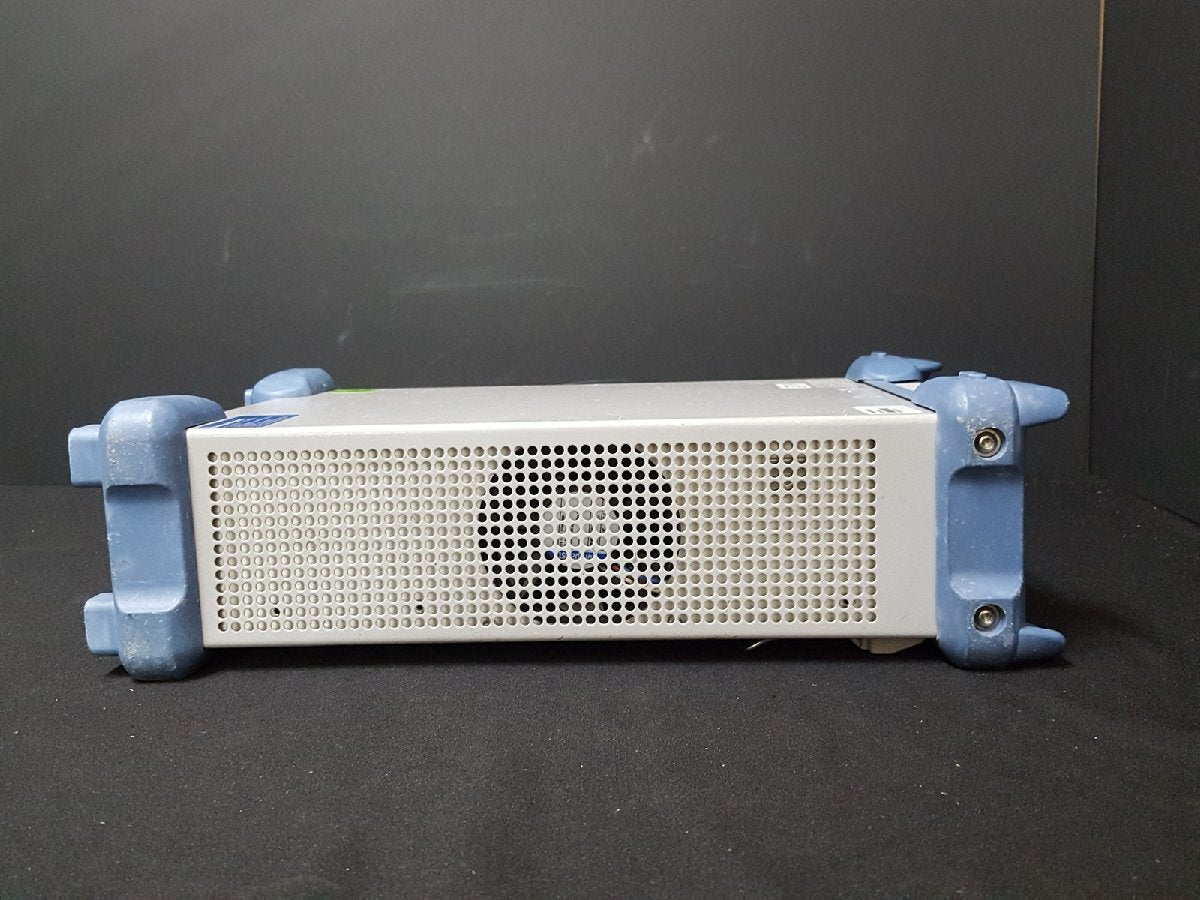 NBC R&S SMC100A Signal Generator 9 kHz to 3.2 GHz Opt. B103 [o1174035358]