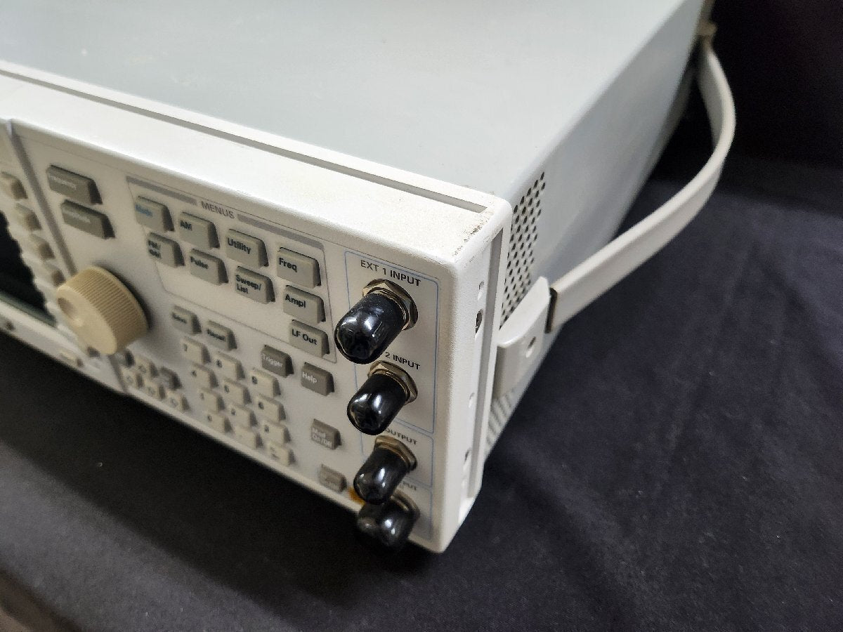 Agilent E4424B ESG-AP Series Analog RF Signal Generator 250kHz-2GHz (as-is) [m1174189021]
