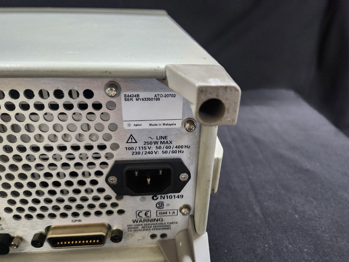 Agilent E4424B ESG-AP Series Analog RF Signal Generator 250kHz-2GHz (as-is) [m1174189021]