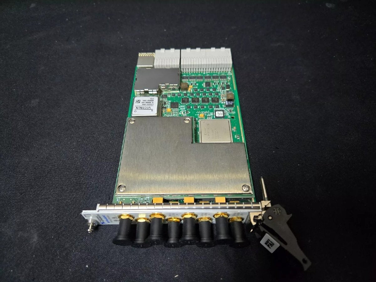 National Instruments PXIe-6674T Timing Module [j1177513489]