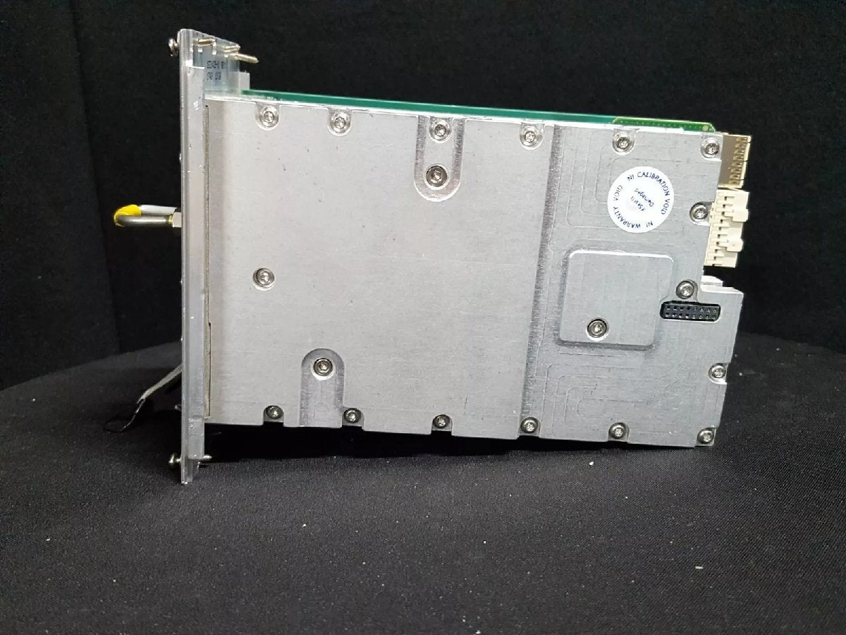 National Instruments PXIe-5645R Vector Signal Transceiver 65MHz-6GHz [q1177522388]
