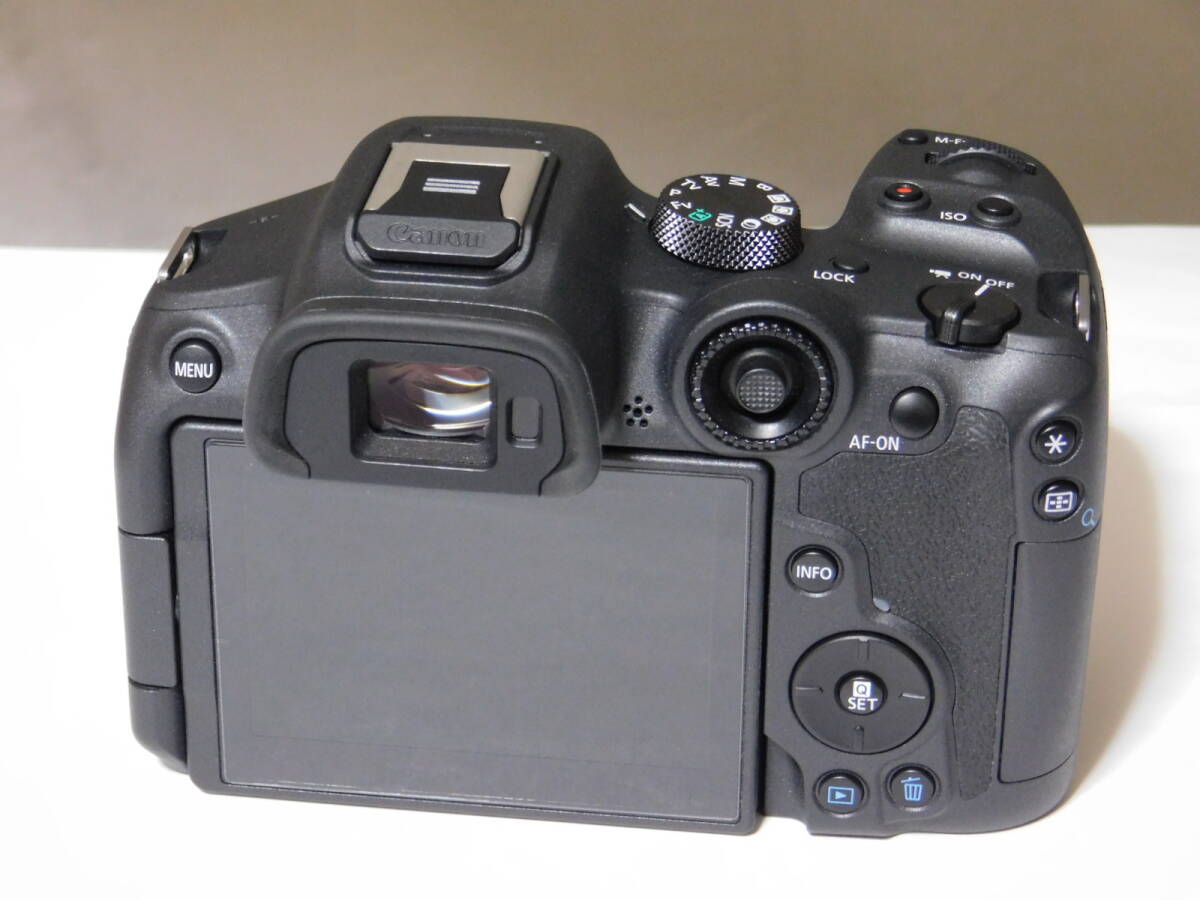 Canon EOS R7 Mirrorless Digital Camera for Celestial Bodies [h1177813974]