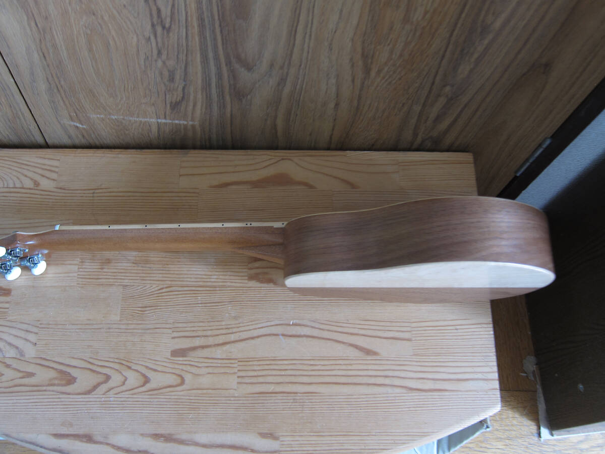 Takahashi Soprano Long Neck Ukulele [b1177997549]