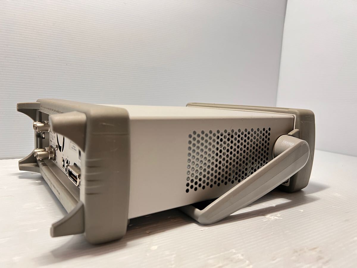 Agilent 33220A Arbitrary Waveform Generator 20MHz [c1178353522]