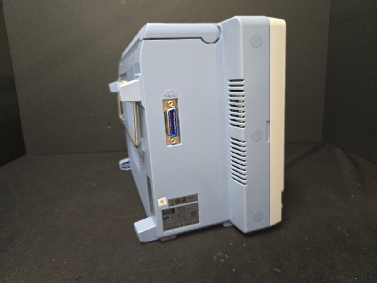 Yokogawa DLM4038-D-HJ/M1/P8/C1/C8/F1/E1 Digital Oscilloscope 350MHz 2.5GS/s Mixed Signal Oscilloscope [1179412000]