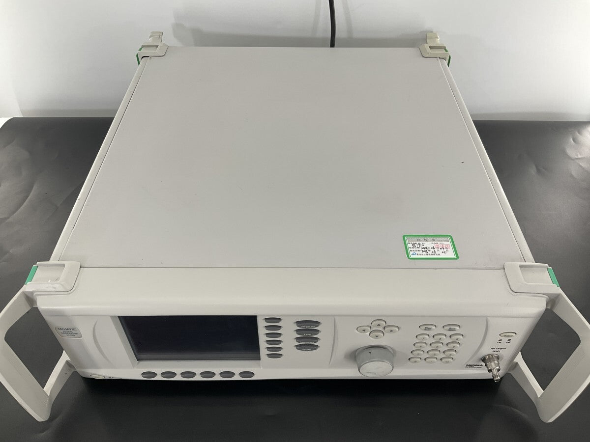 Anritsu MG3692C RF Microwave Signal Generator 2 GHz to 20 GHz [d1180126883]