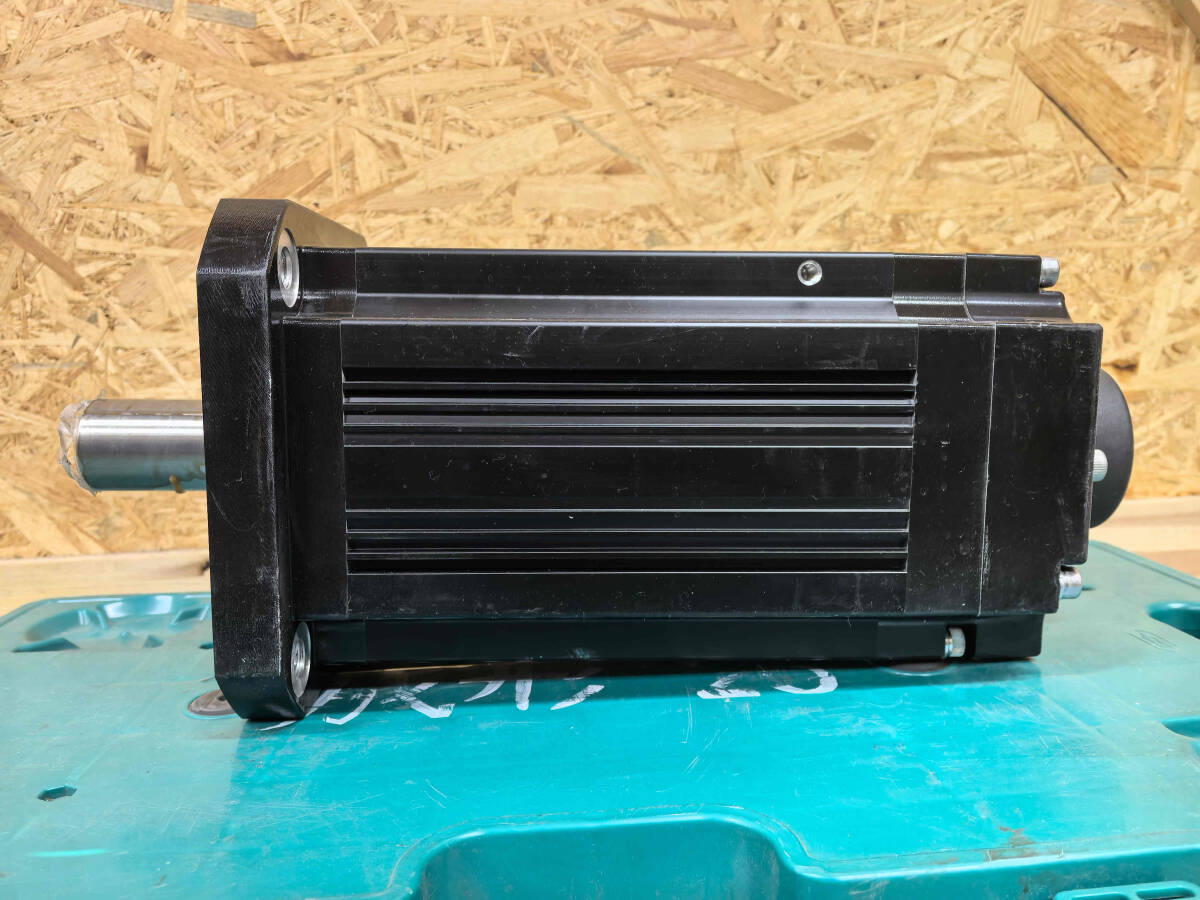 MITSUBISHI HF-H903BS-A48 AC Servo Motor [q1181438625]