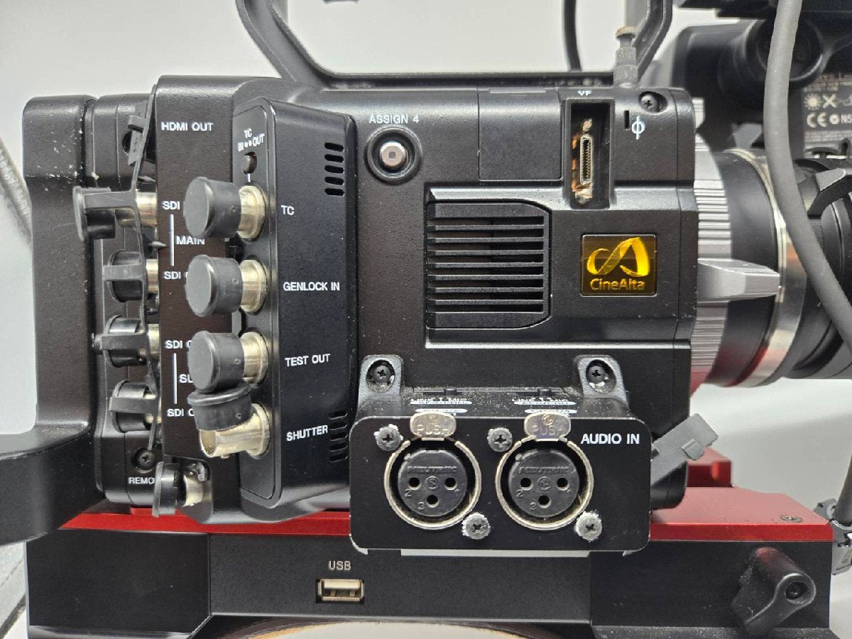 Sony PMW-F55 CineAlta 4K Camcorder with Fujinon 19-90mm T2.9 Cinema Lens [l1181635685]