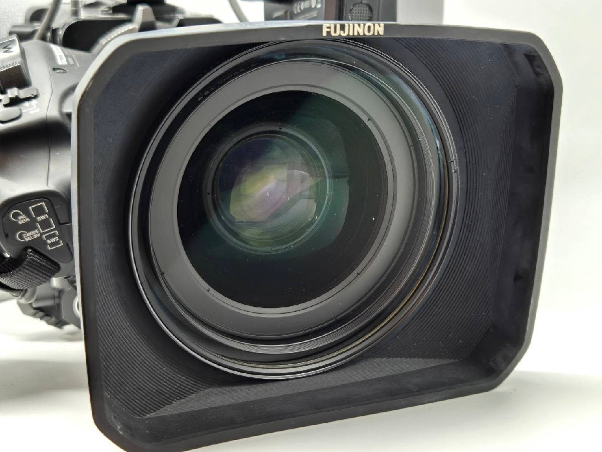 Sony PMW-F55 CineAlta 4K Camcorder with Fujinon 19-90mm T2.9 Cinema Lens [l1181635685]