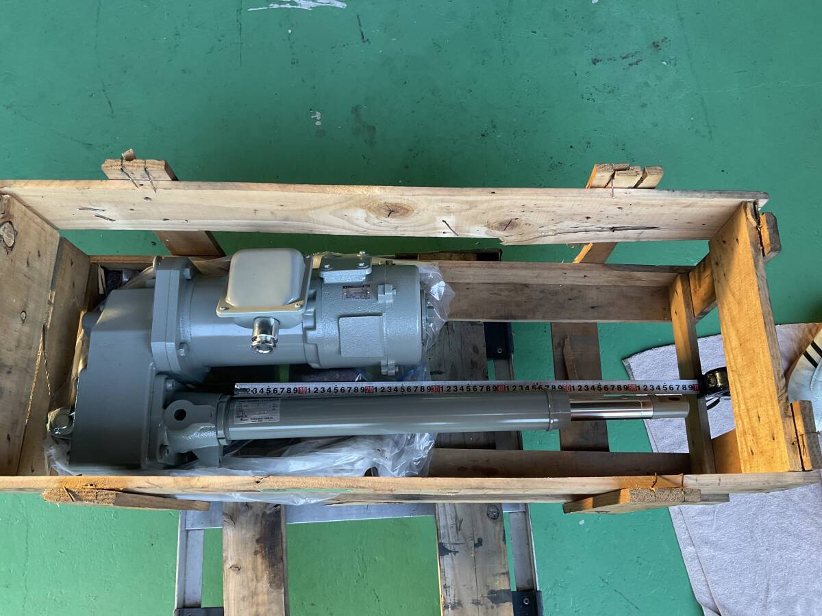 Tsubakimoto LPTB500H4CI Cylinder Motor 0.75kw [p1183171359]