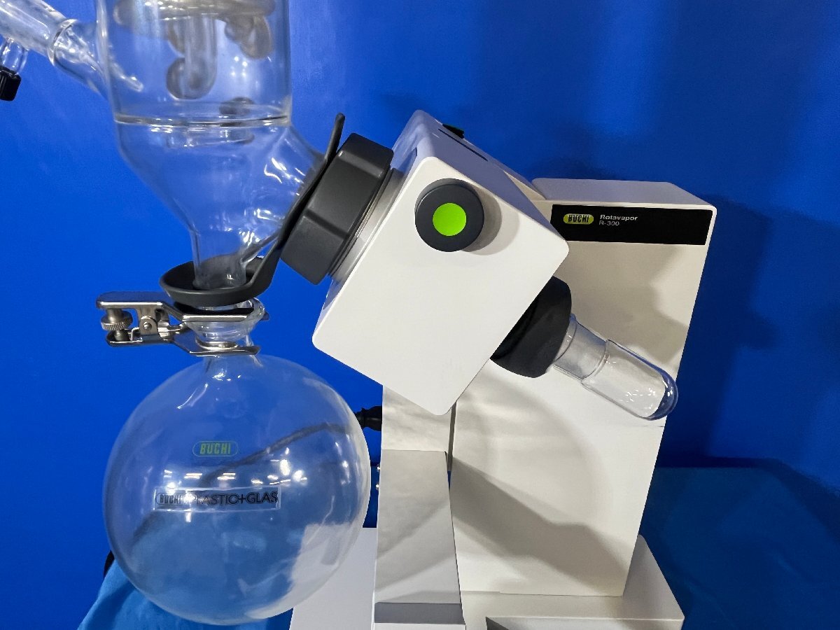 Buchi R-300 Rotary Evaporator with Heating Bath B-300 [r1184820009]