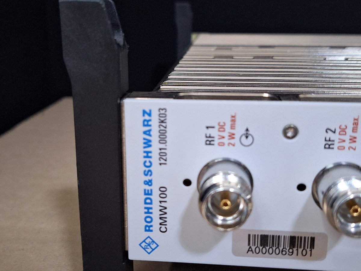 NBC R&S CMW100 Communications Manufacturing Test Set [1185843577]