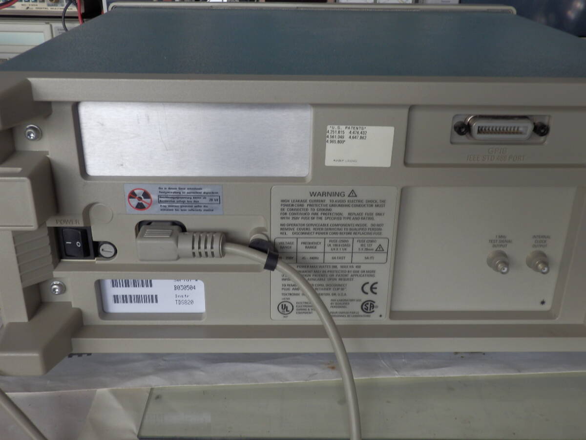 Tektronix TDS820 Digital Sampling Oscilloscope 6GHz 2ch 50Ω Input [r1188136204]