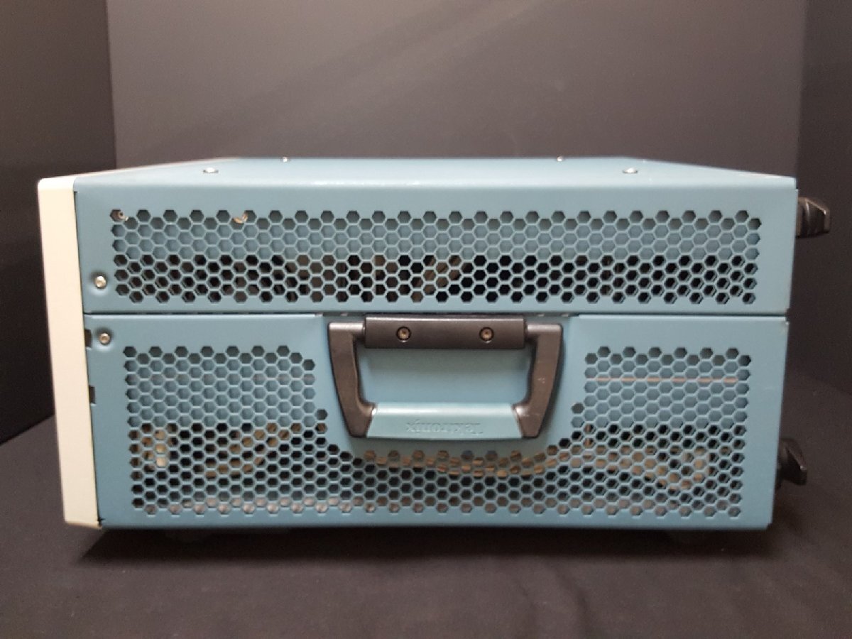 Tektronix AWG5002 Arbitrary Waveform Generator 600MS/s [f1188365359]
