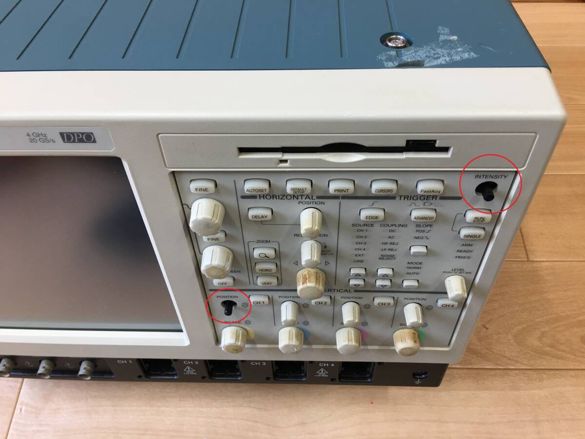 Tektronix TDS7404 Digital Phosphor Oscilloscope 4GHz 20GS/s [u1188972419]