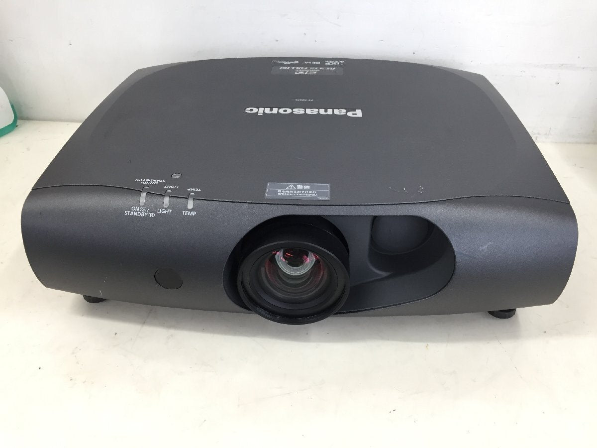 Panasonic PT-RZ475 DLP Projector [v1190315197]