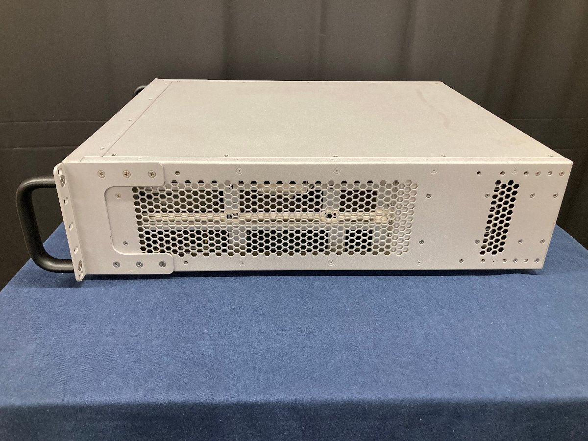 Spirent SPT-3U Test Center 3U Portable Chassis (for parts or not working) [c1190311677]
