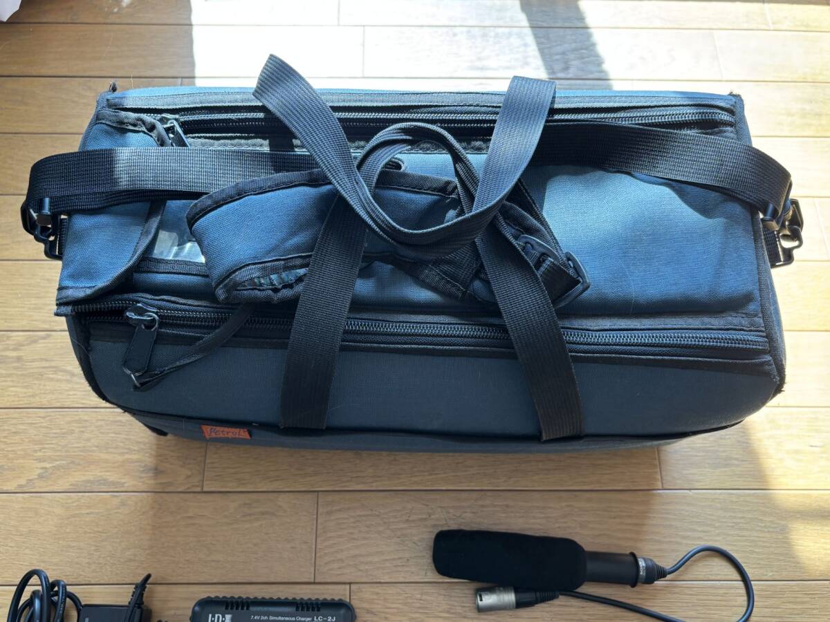 JVC GY-LS300CH 4K Memory Card Camera Recorder [v1191315067]