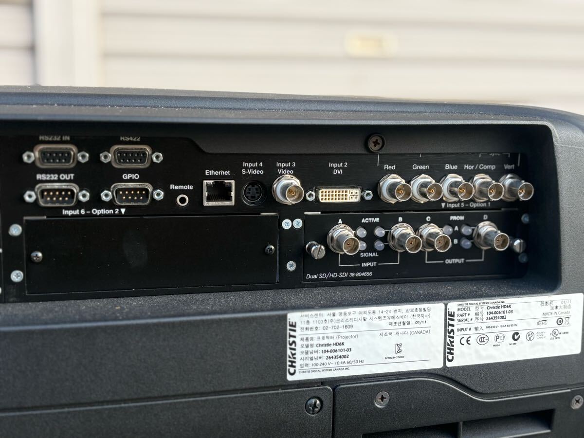 CHRISTIE HD6K Projector with Remote Control and Lens [j1192049953]