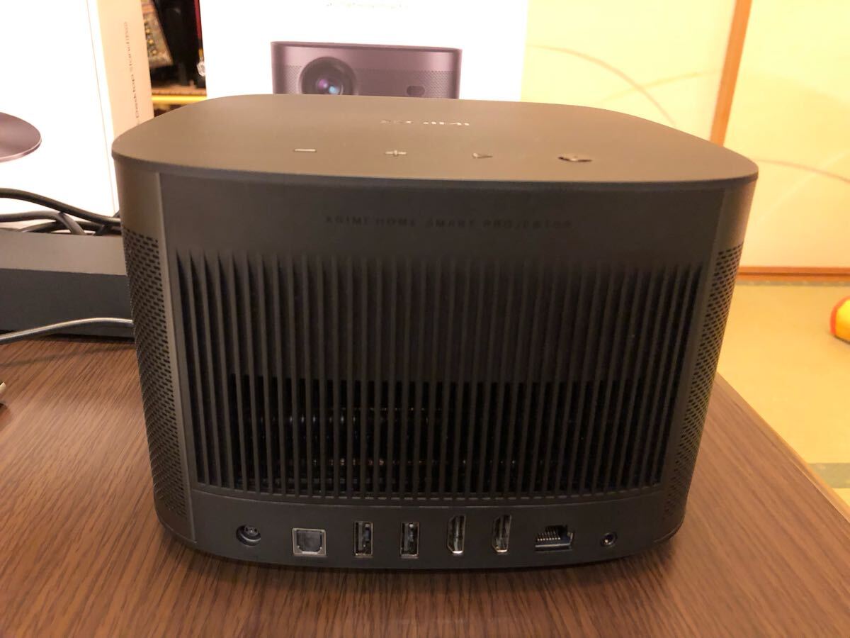 XGIMI HORIZON Pro Projector with Desktop Stand [e1192431771]