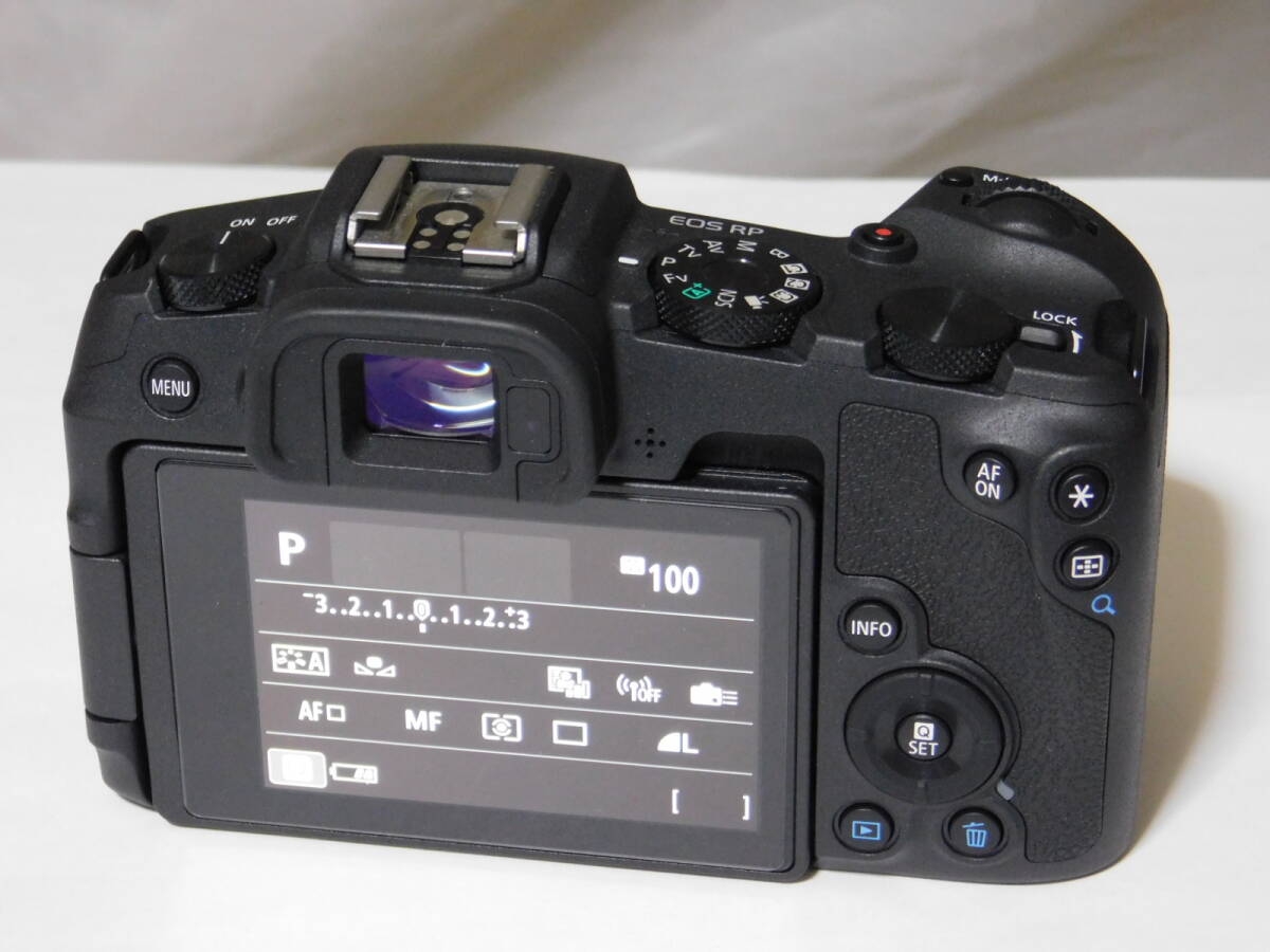 Canon EOS RP Mirrorless Digital Camera [d1192781806]