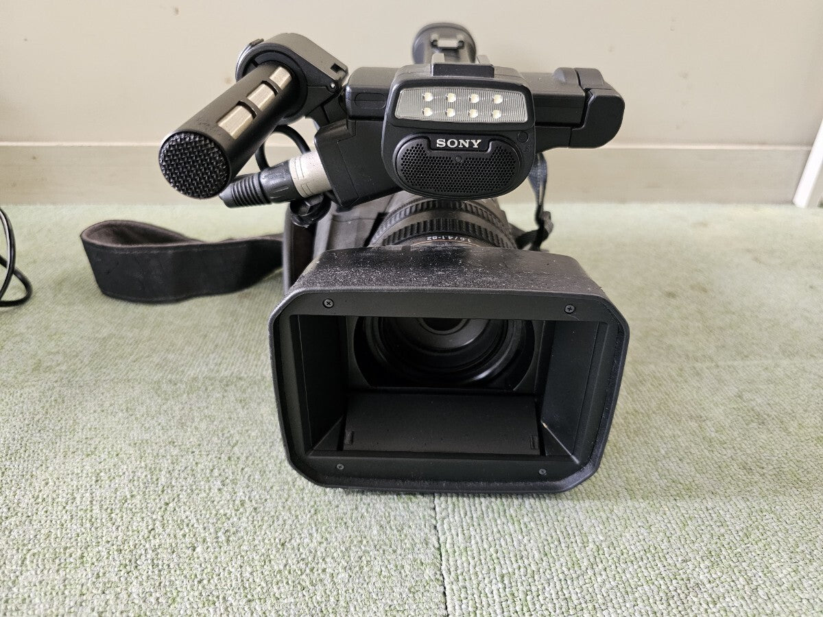 SONY HXR-NX3 NXCAM Camcorder [q1193213646]