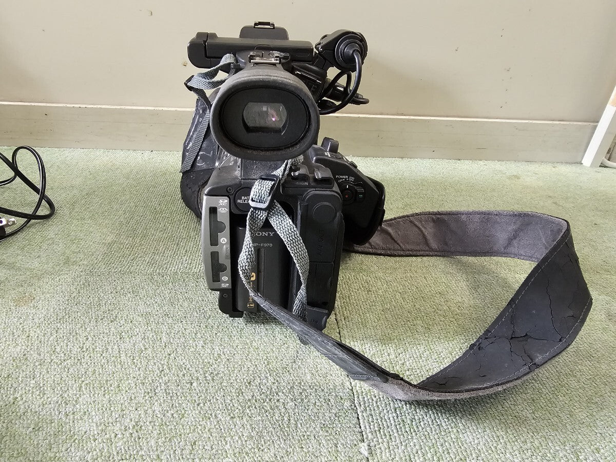 SONY HXR-NX3 NXCAM Camcorder [q1193213646]