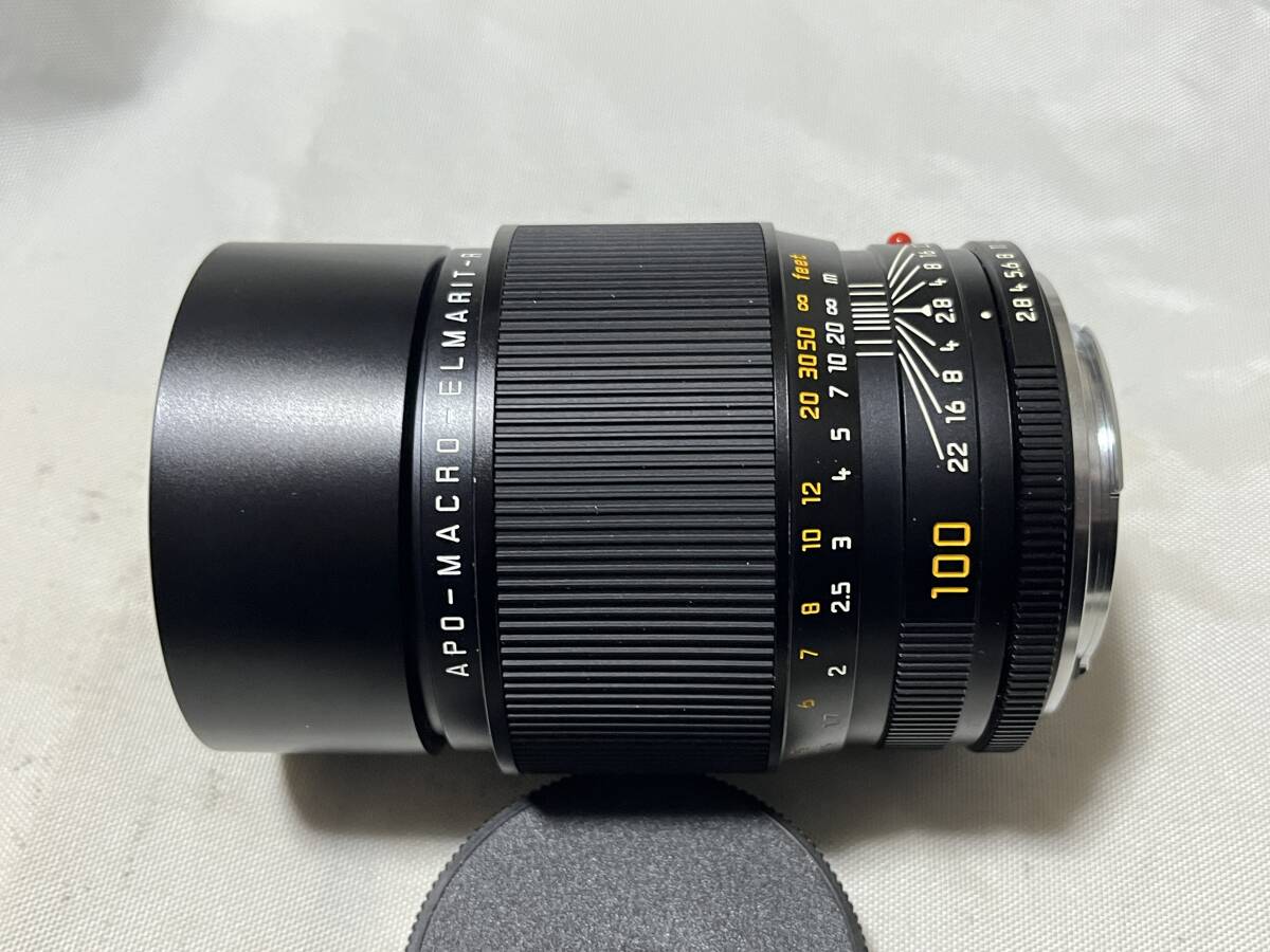 Leica APO-MACRO-ELMARIT-R 100mm F2.8 Lens with Case [m1193474375]