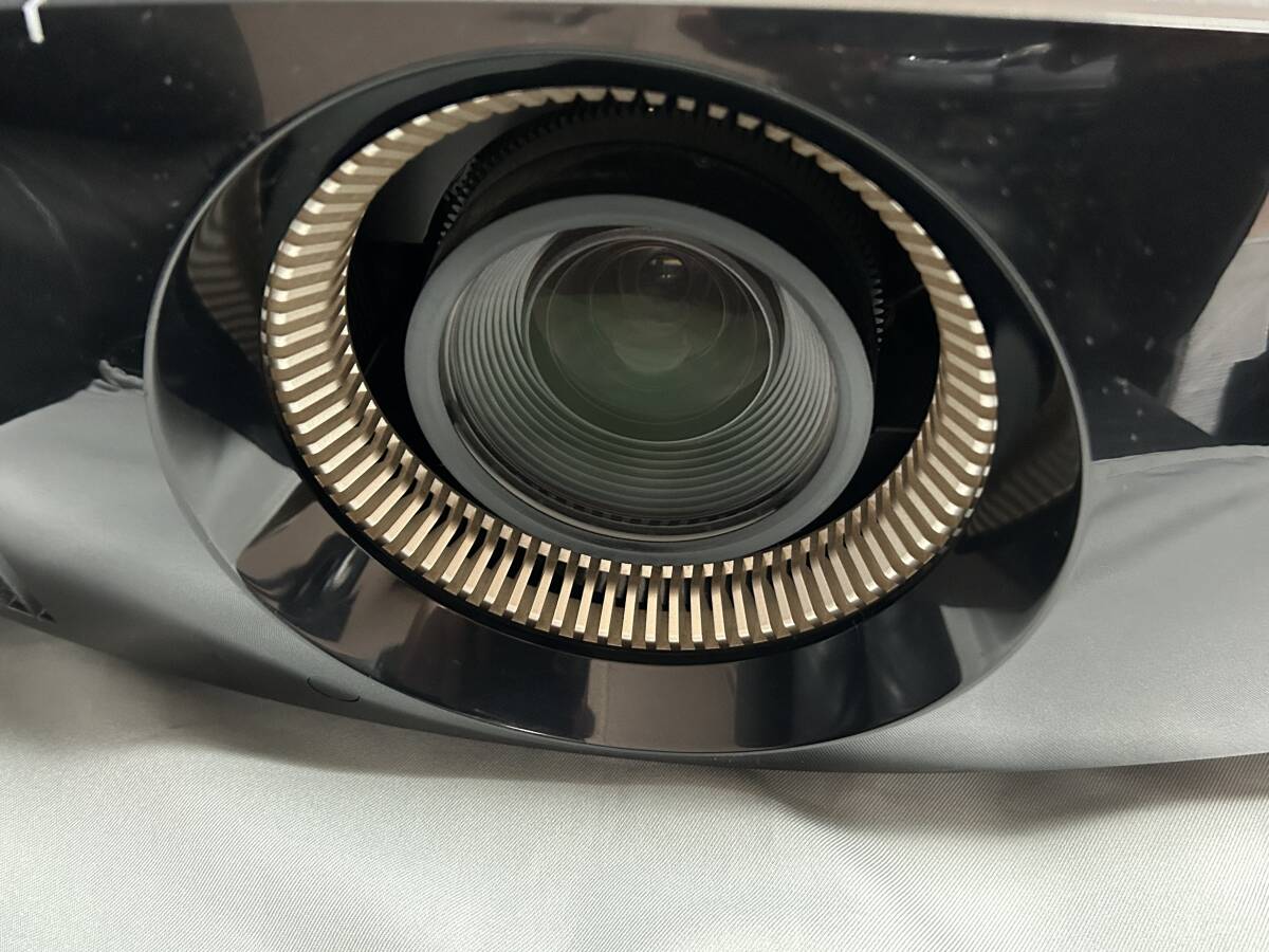 SONY VPL-VW515 4K HDR Projector with 2 TDG-BT500A 3D Glasses [w1194012784]