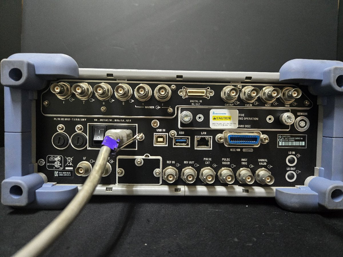 NBC R&S SMBV100A Vector Signal Generator 9kHz to 6GHz Opt. B106 B10 B92 [e1195425074]