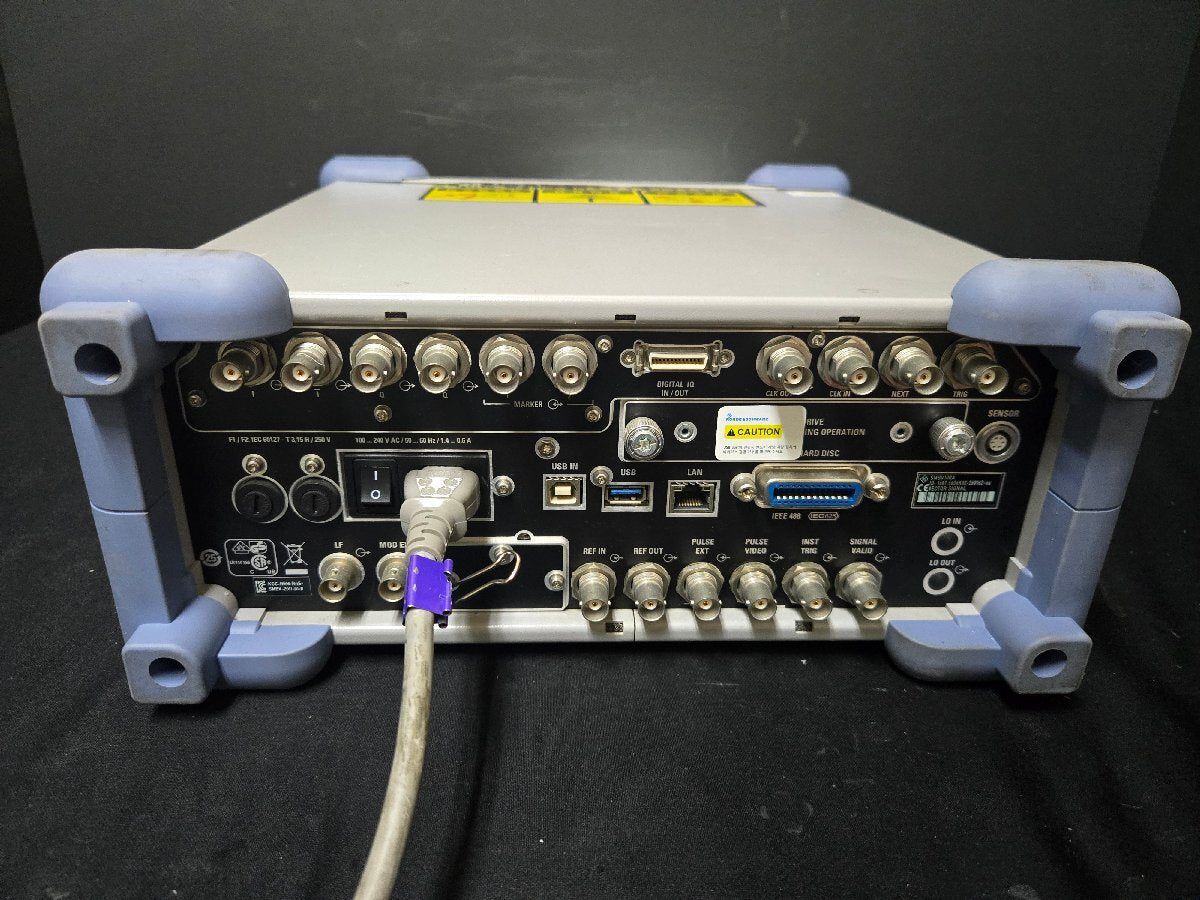 NBC R&S SMBV100A Vector Signal Generator 9kHz to 6GHz Opt. B106 B10 B92 [e1195425074]