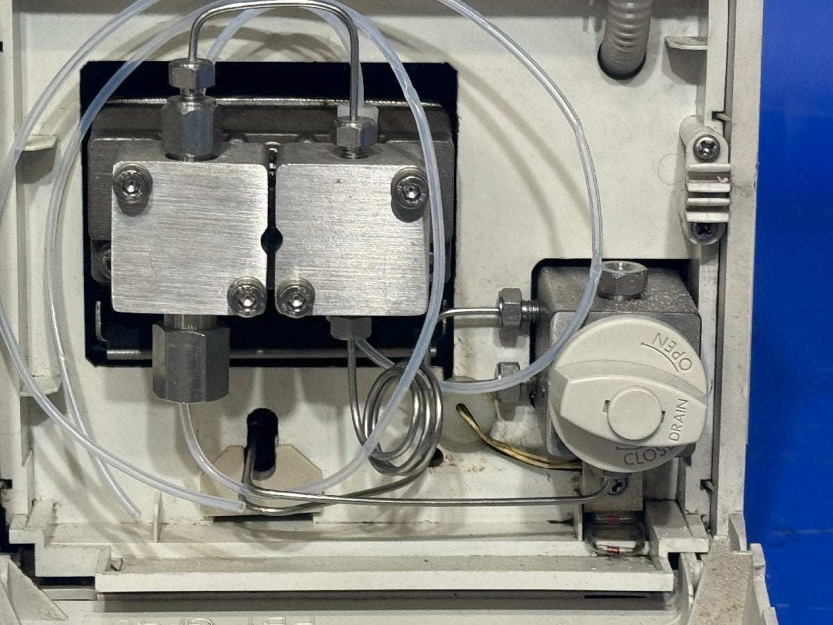 Shimadzu LC-10ATvp Liquid Chromatograph Liquid Delivery Unit [c1195914340]