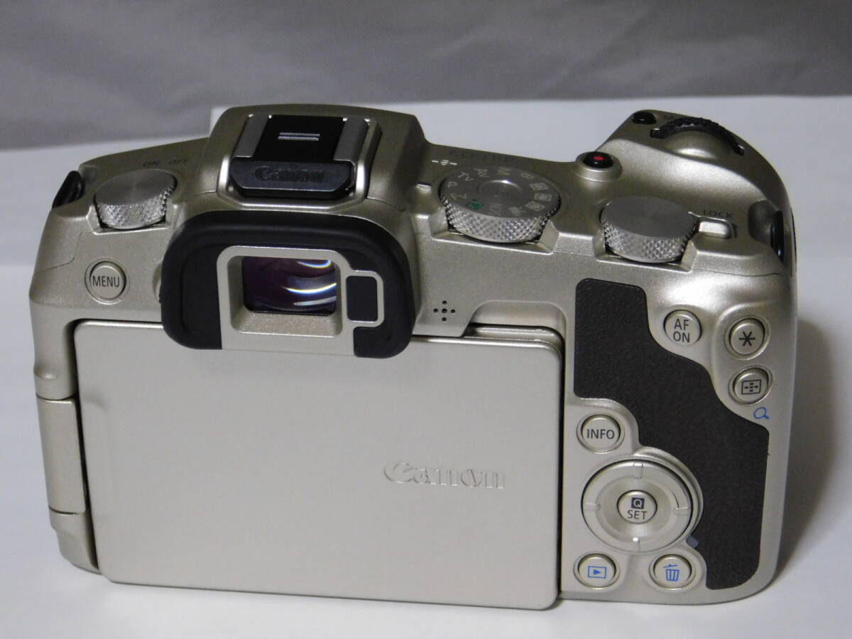 Canon EOS RP Mirrorless Digital Camera for Celestial Photography [k1195572633]