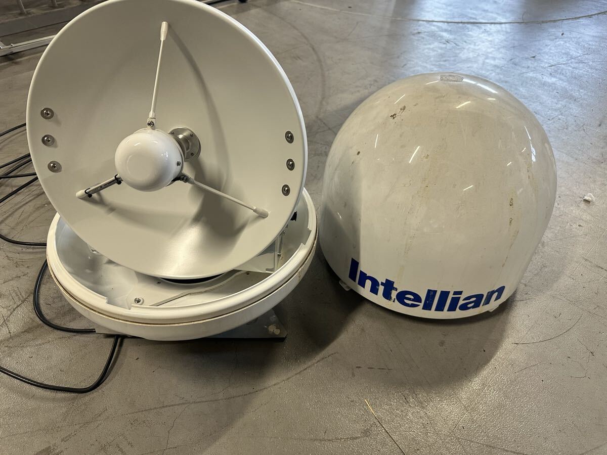 Intellian I3 Satellite Antenna Set [q1195796099]