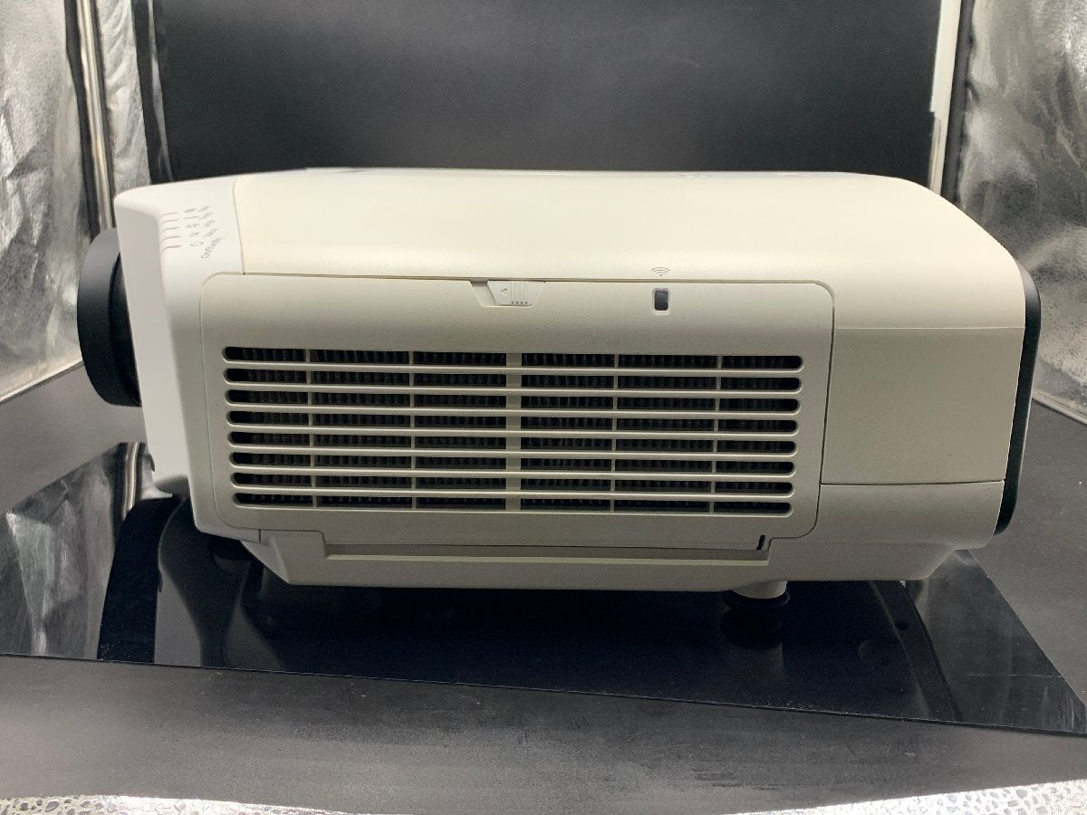 EPSON EB-G7200W Business Projector 7500 Lumens VGA to UXGA 1.07 Billion Colors [d1196103314]