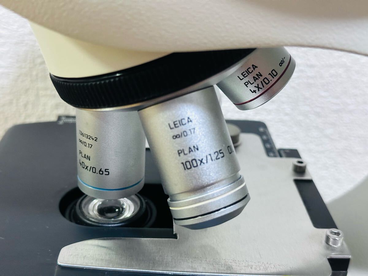 Leica DM500 Binocular Microscope with Illumination [g1197214088]
