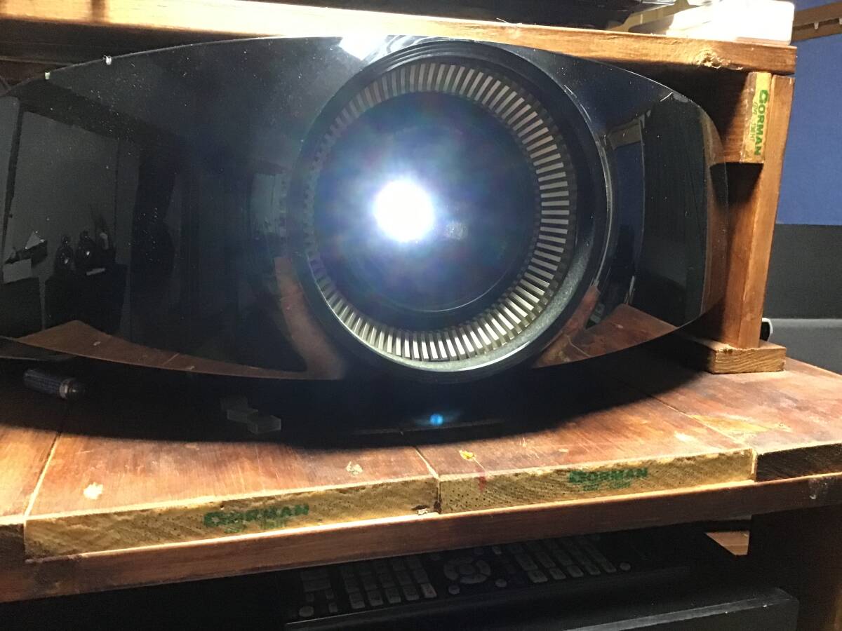 SONY VPL-VW1000ES 4K Projector [n1197607911]